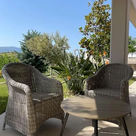 Evanthia Large Garden & Mountain View * Agios Georgios (Tamyneoi)